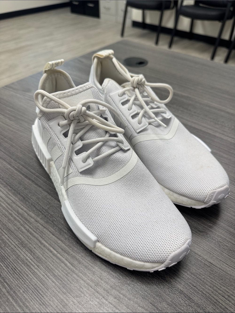 adidas Men's Off-White Lightweight Sneaker size 8.5